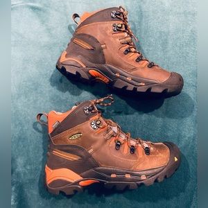 Men’s Keen Utility Boots size 9 - New
